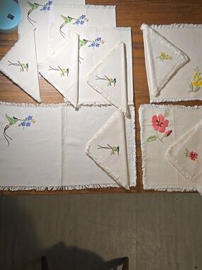 Vintage Embroidered Placemats And Napkins